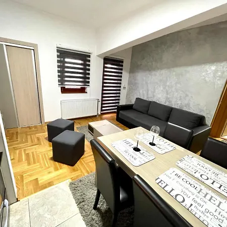 Apartament Lux *